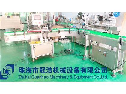 旋蓋機(jī)，鋁箔封口機(jī)，貼標(biāo)機(jī)，噴碼機(jī)，整套生產(chǎn)線(xiàn)已完成生產(chǎn)送貨至客戶(hù)公司